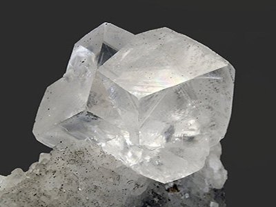 ���ϼ�����ʯ�ĝ���ĥ����Ӱ�����