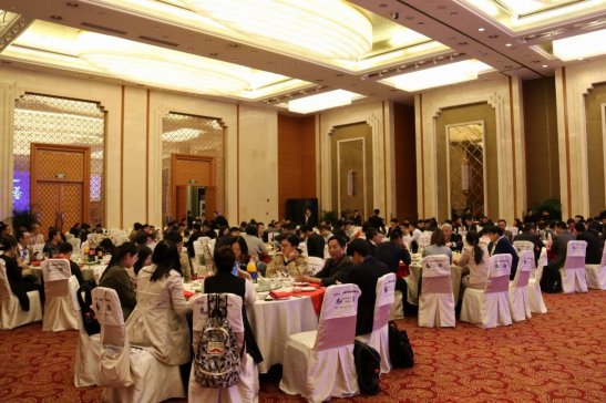 Day��2 ���ʡ��ۡ��ʣ�2018 �;S̼�{�ײ����Ƃ估���ü��g�������A�M��Ļ