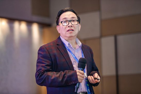 �޳��߼�ʯӢɰ�К�Һ�����w���̲��ݾ��������L���Ϲ��I��W���������