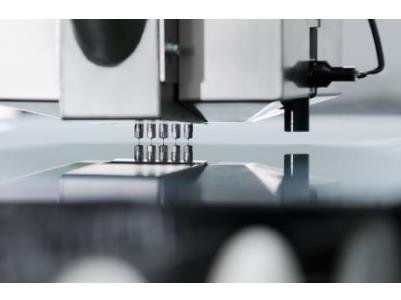 �n�����ܼ��g����ȡ��ͻ�ƣ�ʹ�Á��{�����ӷ������늳�