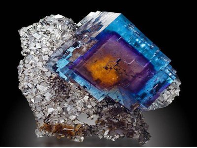 ��䓹ɷ�Ξʯ�x�e���a(ch��n)����(sh��)�F(xi��n)�Ἁ(j��)Ξʯ�B�m(x��)���I(y��)�����a(ch��n)