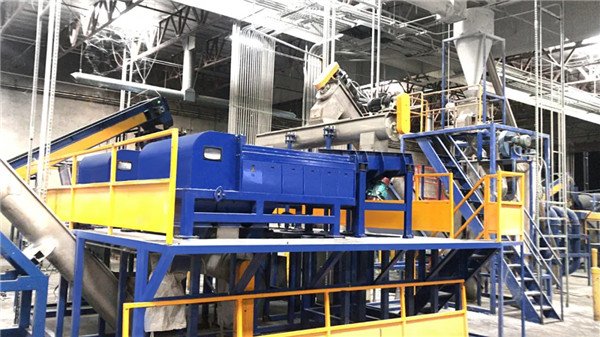 韲�ǰ�У�¡��늴Ů��x�Cе���I�h�����o�Cе��ί���̏U�֕�ί�T��λ