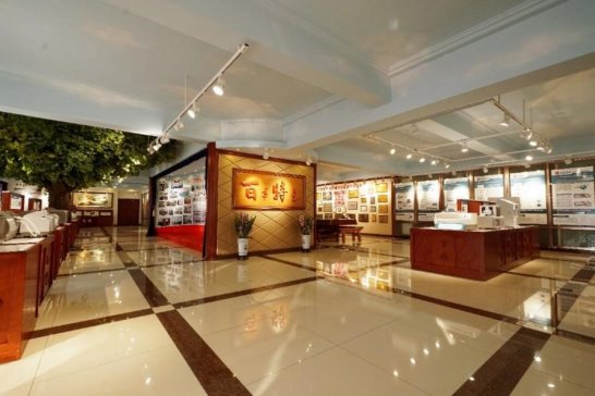 ���ꡢ���ˡ����w�