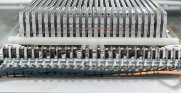 �ȁ��σȲ���ʿ�Q����˹��������Ƭ늳�һ�ٌ�