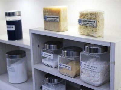 ���ϴ�W(xu��)�{�ײ��Ϲ����о����ģ������{�ײ���ǰ������(sh��)�F(xi��n)��о��ͻ��