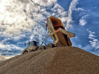 �ھ�ʯӢɰ��������ء�