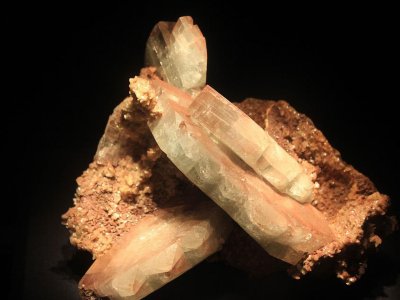 �����ԵV�a�ؾ�ʯ���Ĵ�lչ����