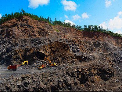 �����޵�һ�V�����ǰ׽еģ��ك|��(j��)ʯī�²��Ϯa(ch��n)�I(y��)��Ⱥ��������