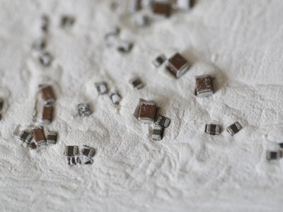 ���Ҽ��󪄹�ʾ�����ɲ���MLCC�P(gu��n)�I�����Ŀ����������