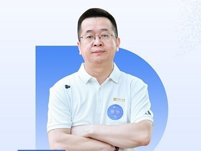 �{��̼���}�ڽ��������еđ���