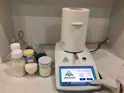 �{��̼���}����ˮ���y�������к����x��