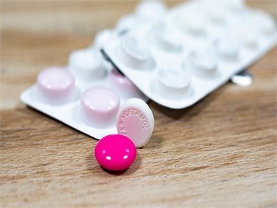 ���˟�ˎ�������΢�ۻ����Ƃ��о�