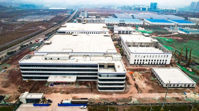 �Ŀ���M(j��n)չ���Ĵ������A���ʰ댧(d��o)�w�մɻ����Ŀ�A(y��)Ӌ4���깤