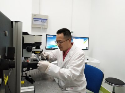 ����Դ���Ͻ���С���ţ�������S�����о��T