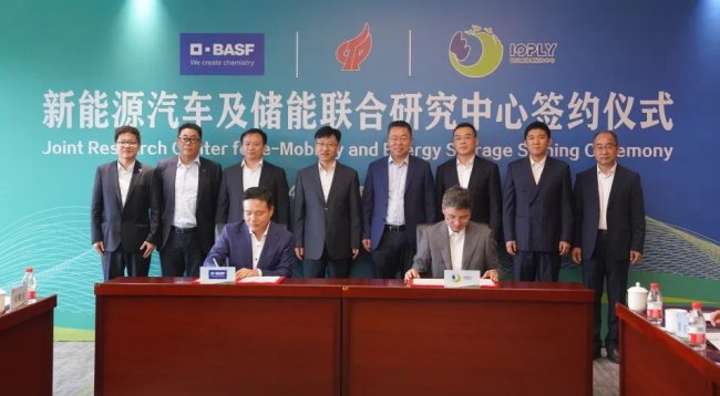 ���c(di��n)�P(gu��n)ע�̑B(t��i)늳غ��c�x��늳أ���˹���c�L(zh��ng)���������о����ĳ���(li��n)���о�����