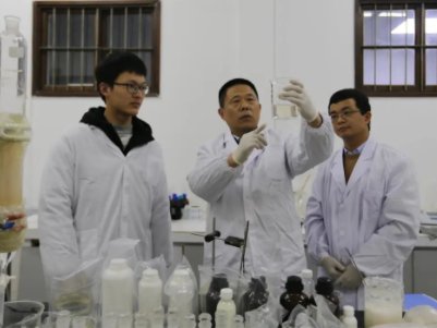 �������ڿ��ЈF(tu��n)�(du��)��ʮ��һ�����ơ�Ĥ������