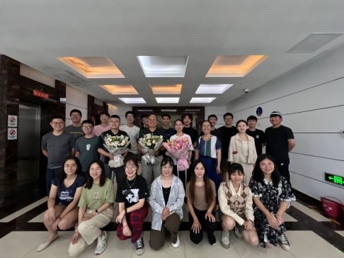 �͵���W����Ҧ���ڣ�������ɹ�Ҫ�ߡ��a�W�С��Y�ϵ�·��