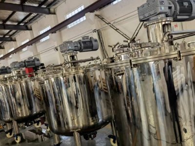 ����ݔ�͙C�O�乩���̣��K���솢���w�O�����޹�˾���v����ͨ