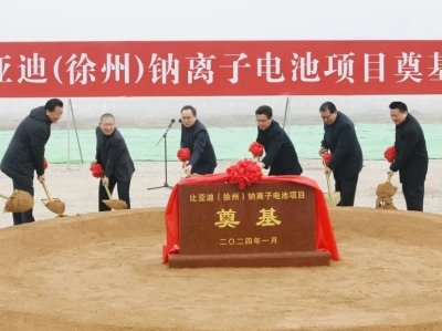 100�|���ȁ��ϣ����ݣ��c�x��늳��Ŀ�_��