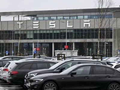 ��˹�������S���v���u����ͣ�a���R˹�˷Q���O���޴���