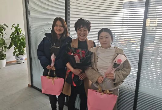 �e�����綨�xح��΢�߲�ף����Ů���տ옷��