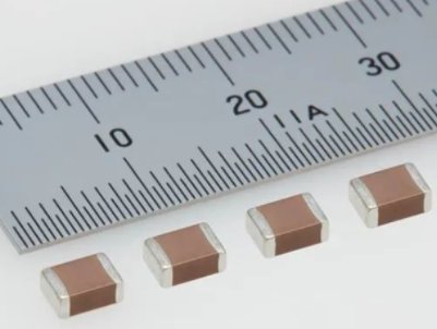 ���Y110�|��Ԫ��̫��T������n��MLCC�a��