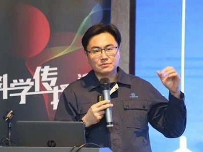 �ĺ��ղ��ϵ����W���b������|�Ŀ���֮��