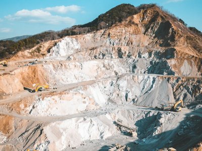 �ձ�̼���}ȫ���D