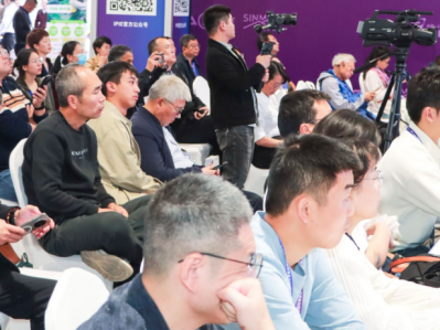 2025�ڶ������M�մɷ��w�Ƃ估���ü��g��ӑ�����Ϻ�¡���_Ļ