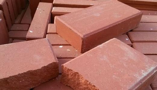 ���w�n��.���Aƪ���մ�͸ˮ�u�c�����u�Ĵ�ͬ